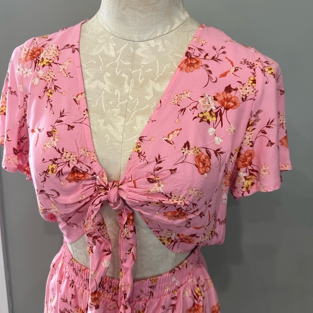 BeBop Womens Floral Cut-Out Casual Romper - Picture 3 of 7
